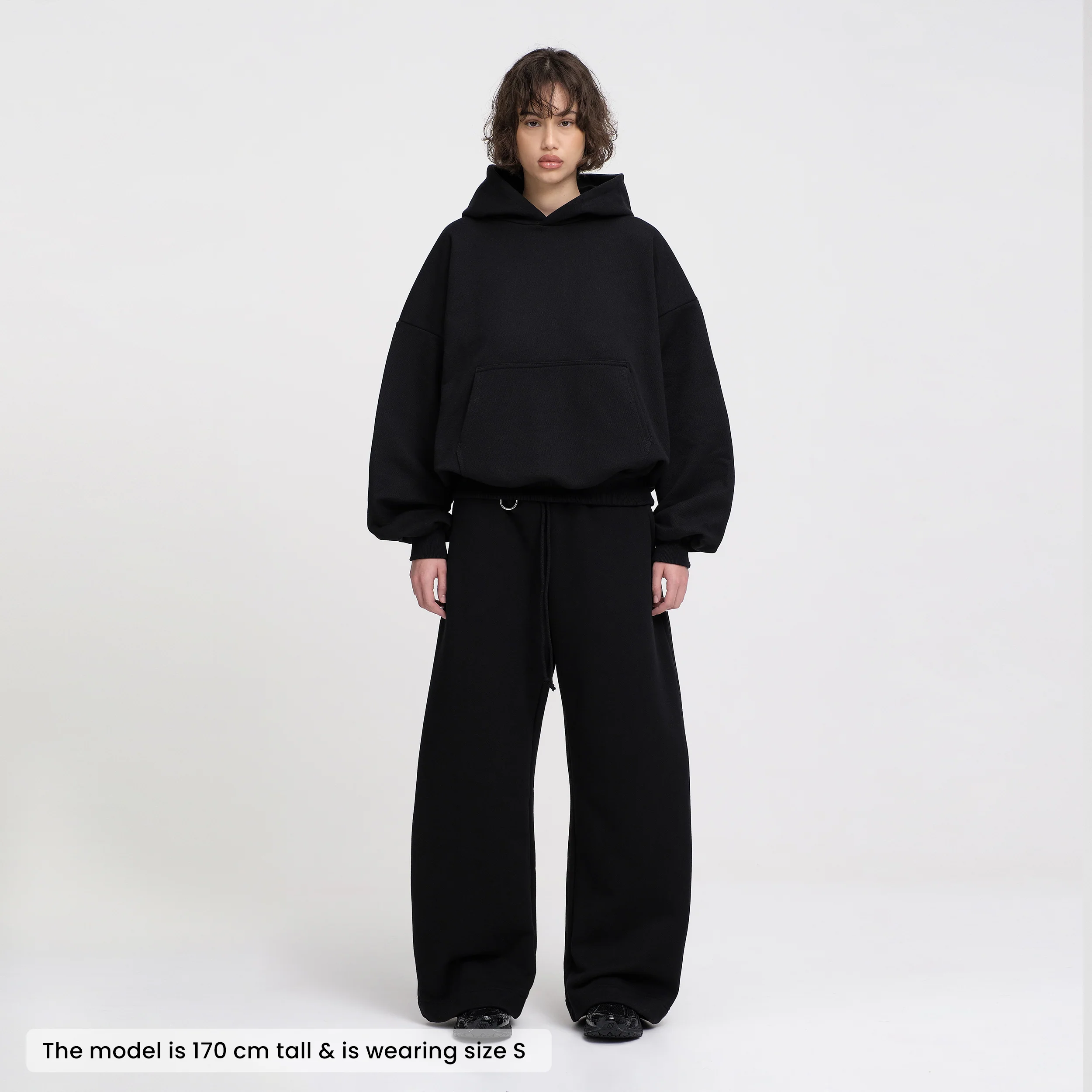 Ultra Heavyweight Barrel Sweatpants (Black) - Image 4