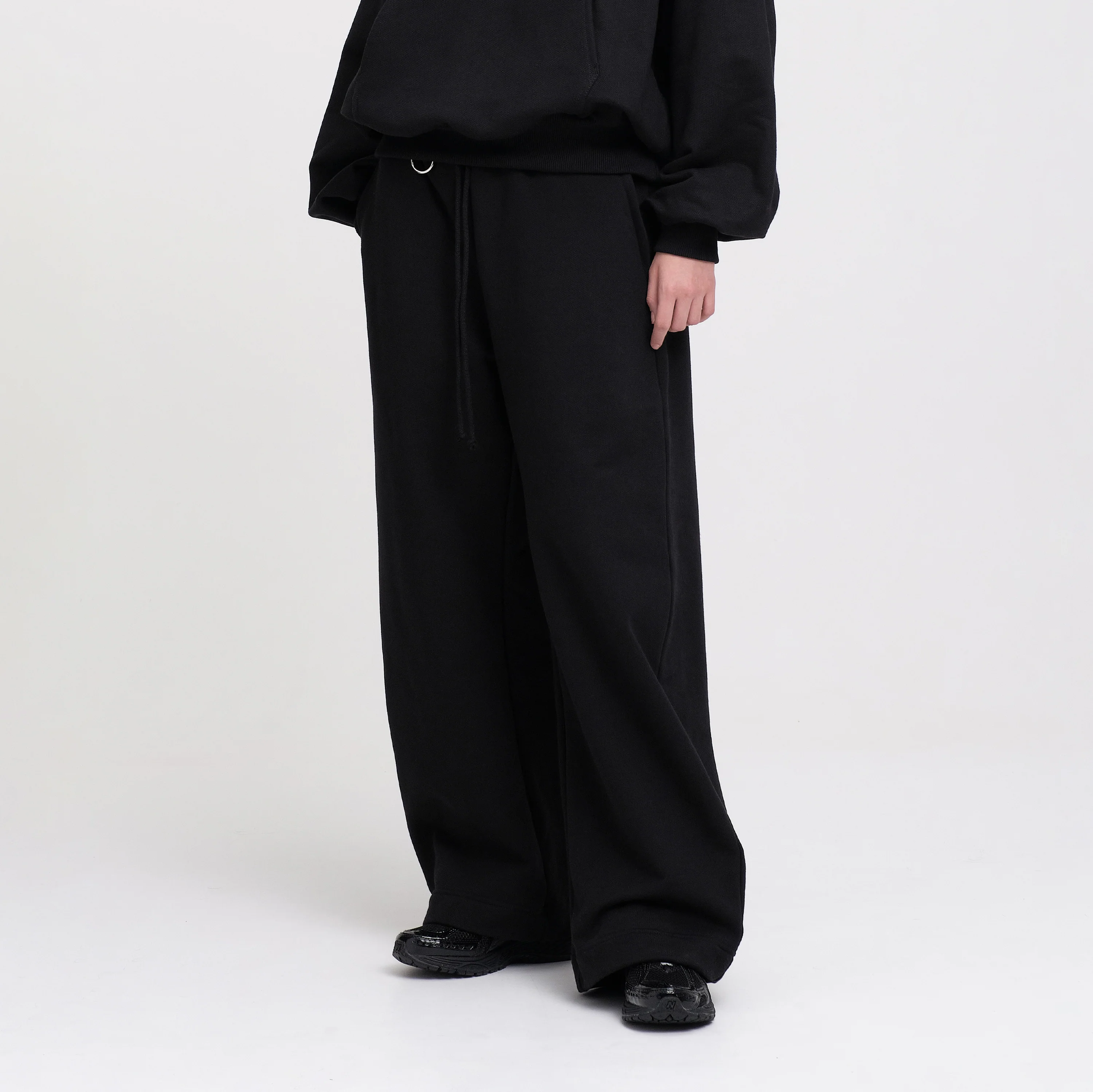 Ultra Heavyweight Barrel Sweatpants (Black) - Image 6