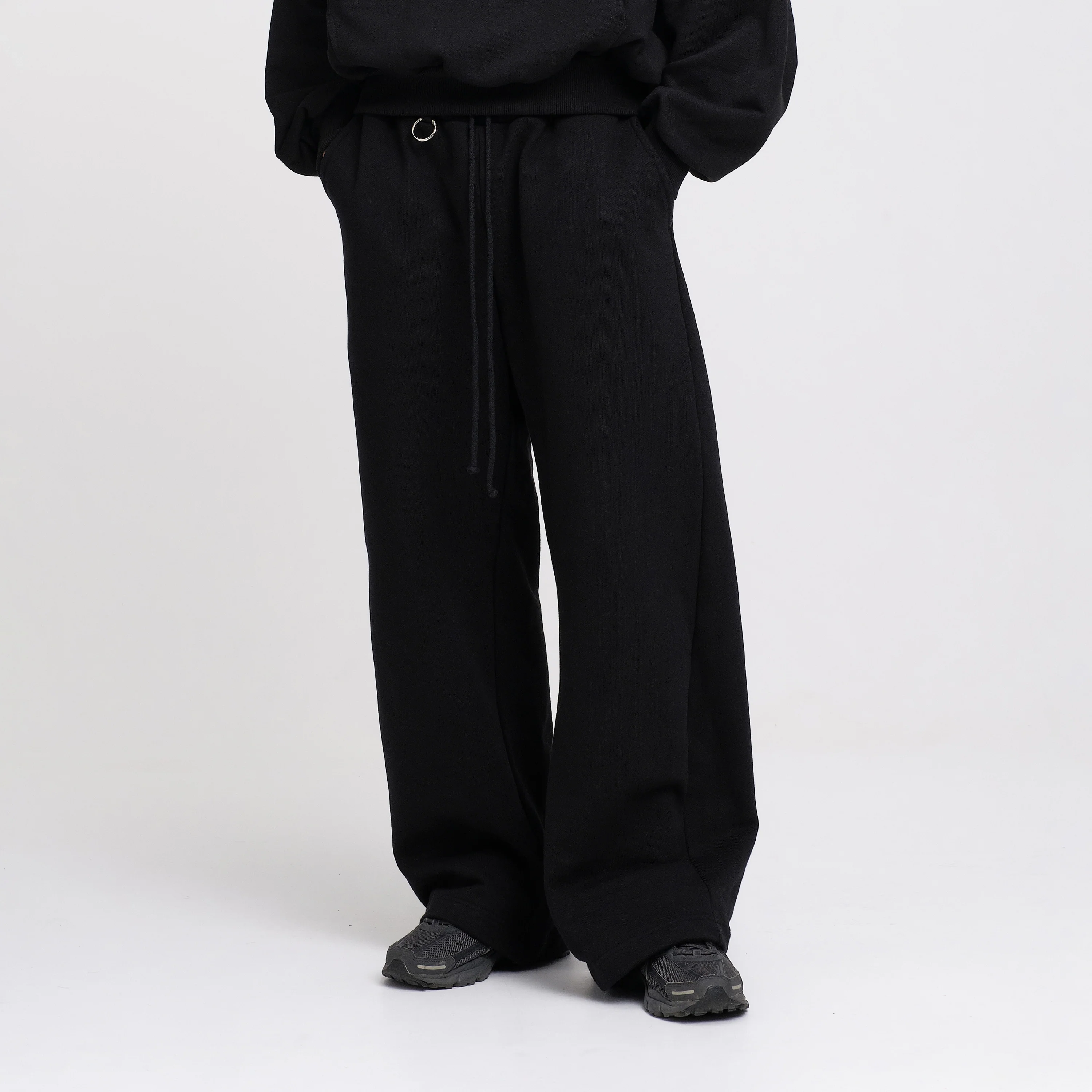 Ultra Heavyweight Barrel Sweatpants (Black) - Image 7